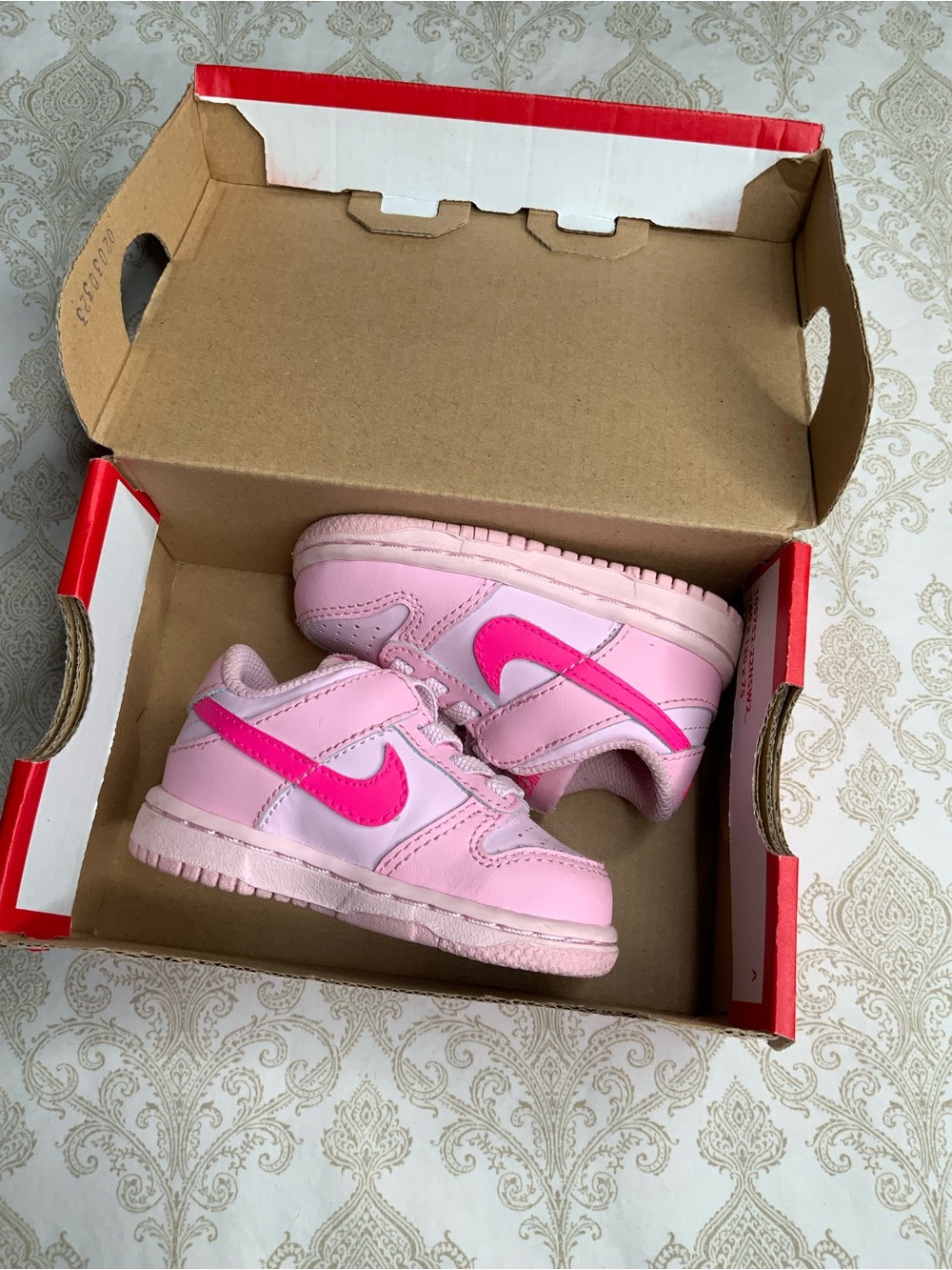 Nike Dunk Low Toddler Girls Size 4C Pink Foam Hyper Pink Sneakers